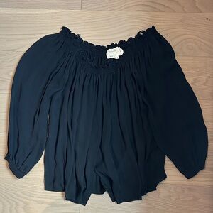 Nicole Miller Artelier Black Off-Shoulder Blouse